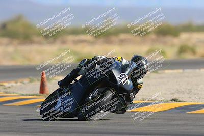 media/Oct-30-2022-CVMA (Sun) [[fb421c3cec]]/Race 12 Supersport Open/